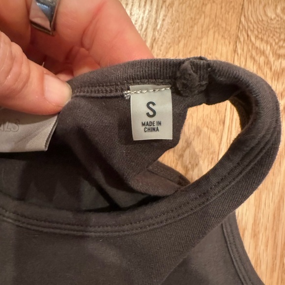 ESSENTIALS Fear of God tank - Picture 4 of 6